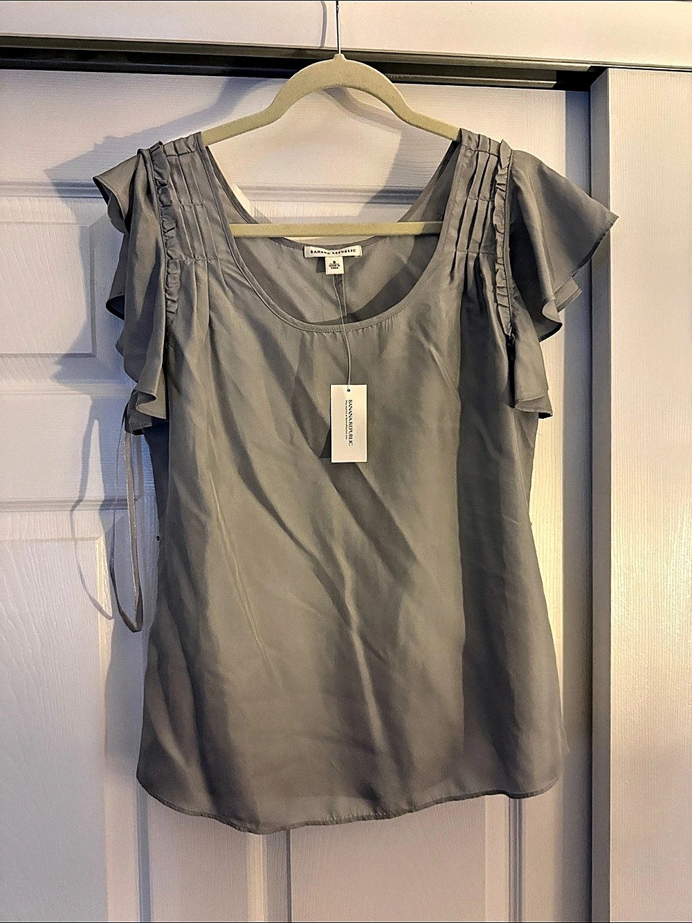 Banana Republic Silk Ruffle Sleeve Blouse in Gray NWT